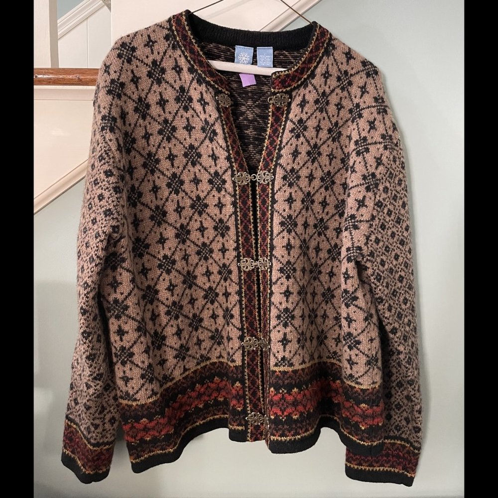 Vintage Clasp Cardigan